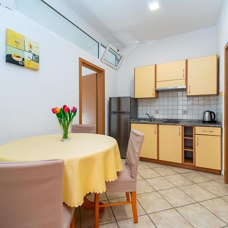 Apartments Cvetka 诺瓦利娅 外观 照片